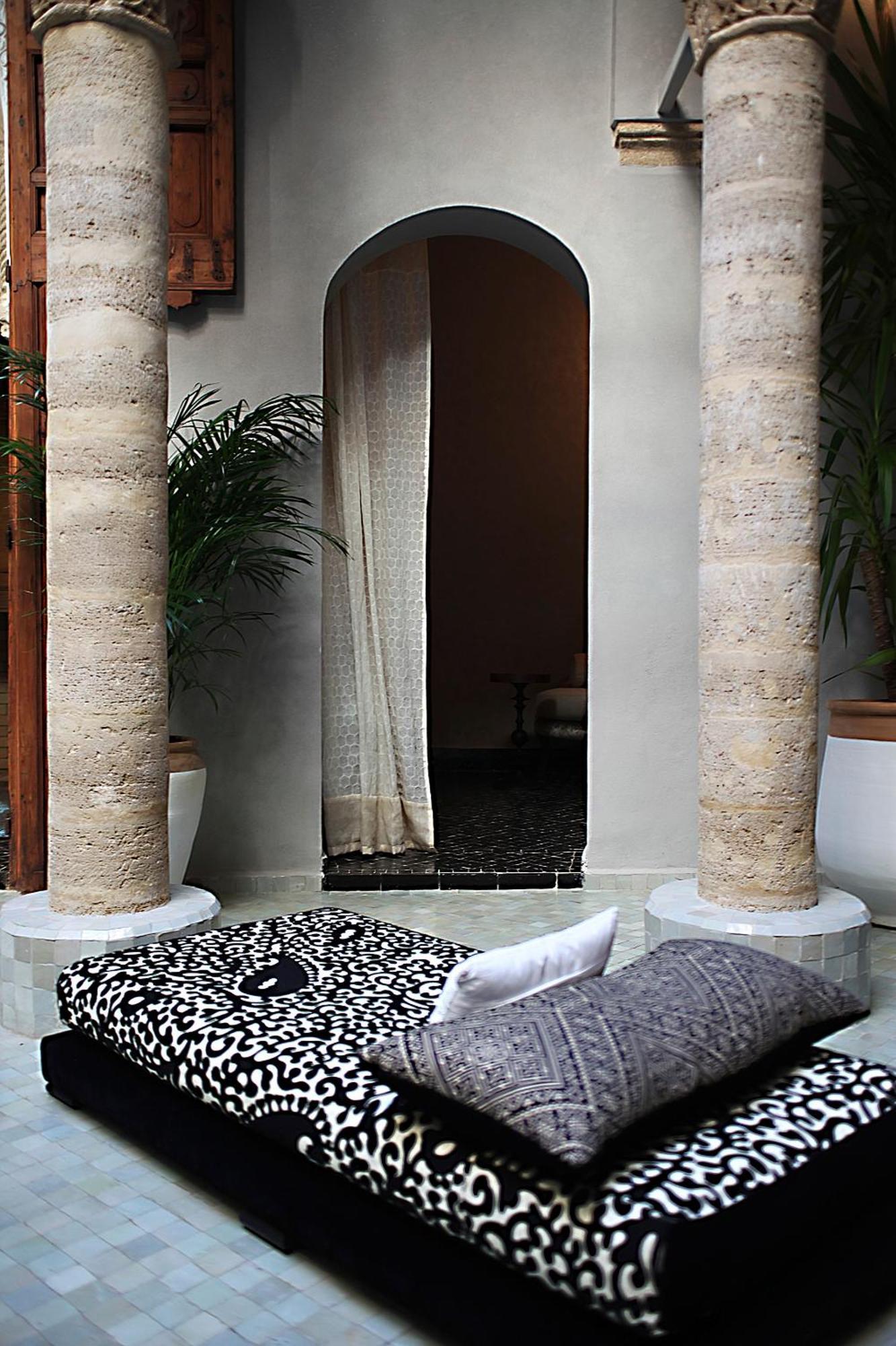 L'Alcazar Hotel ราบัต ภายนอก รูปภาพ