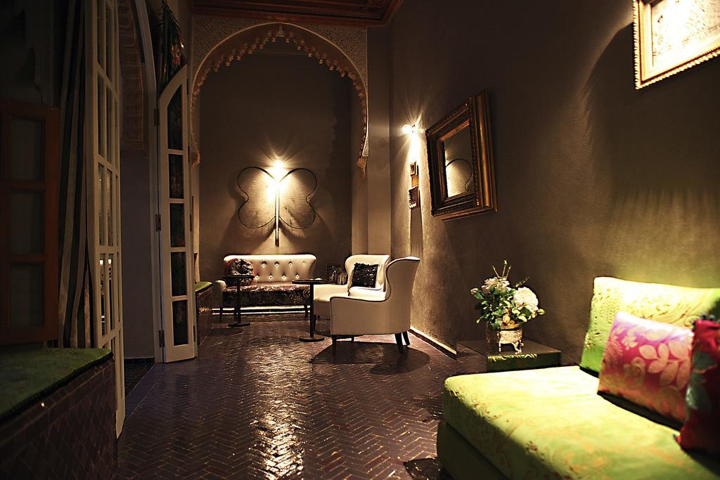 L'Alcazar Hotel ราบัต ภายนอก รูปภาพ