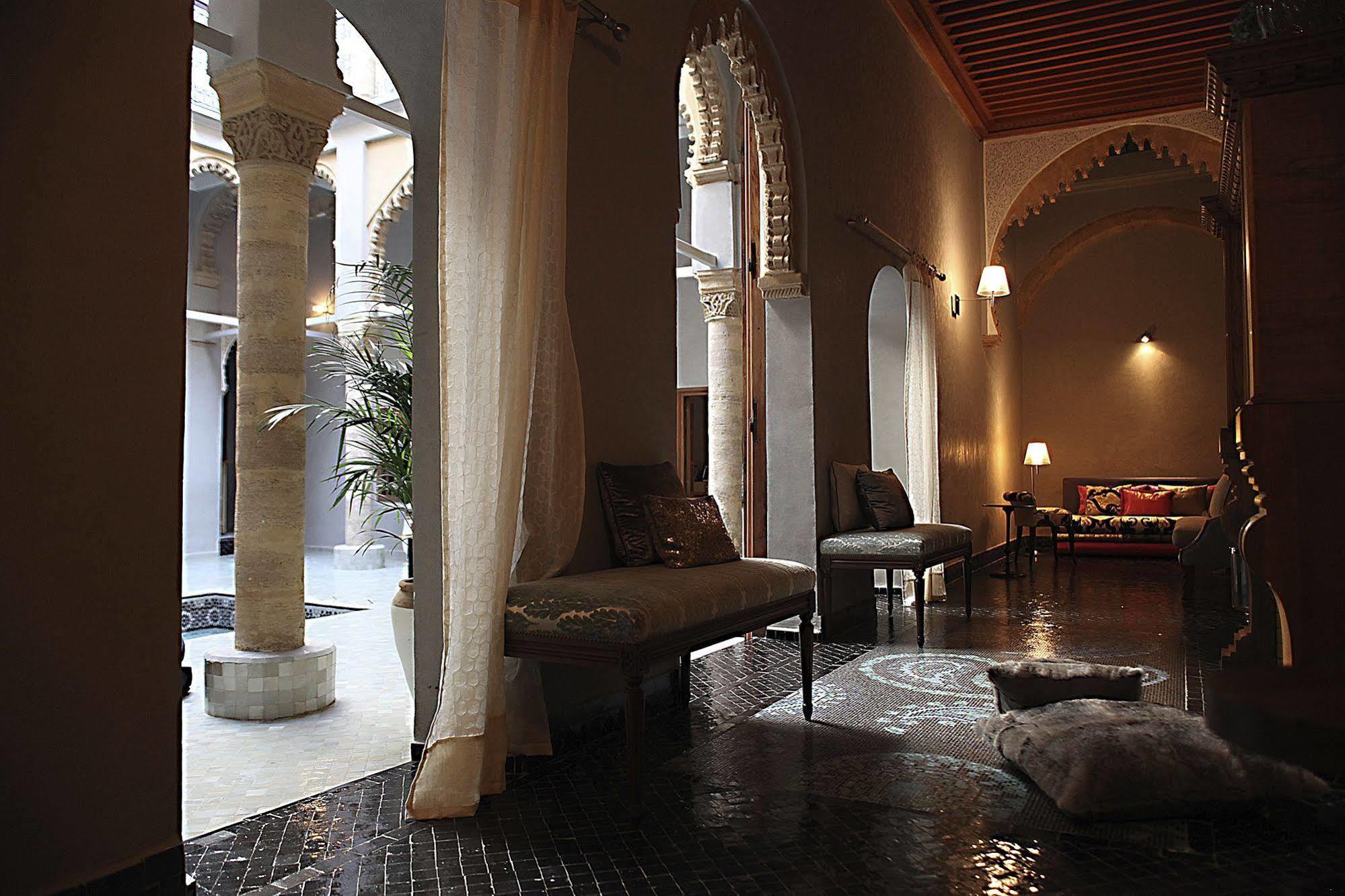 L'Alcazar Hotel ราบัต ภายนอก รูปภาพ
