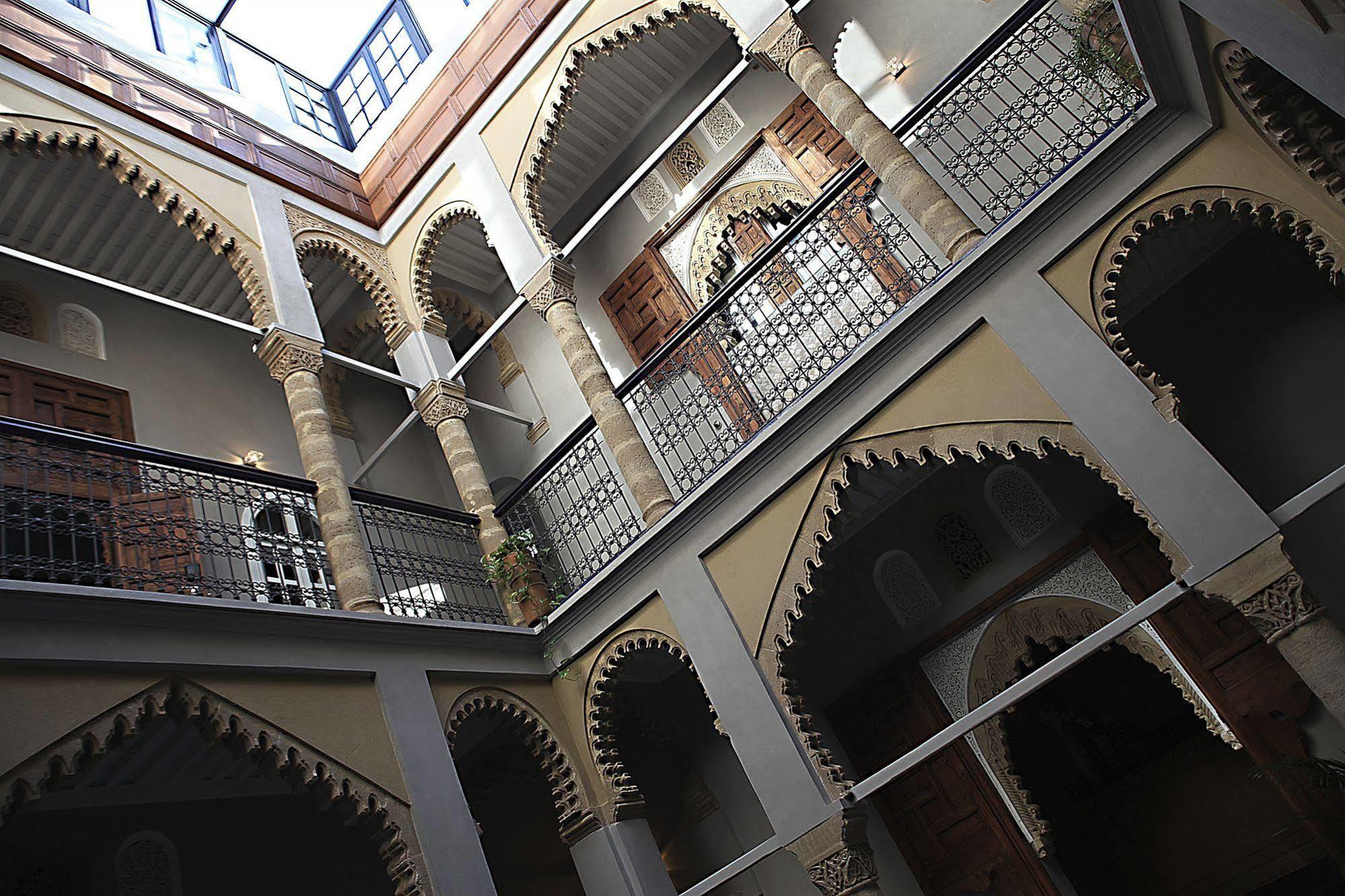 L'Alcazar Hotel ราบัต ภายนอก รูปภาพ
